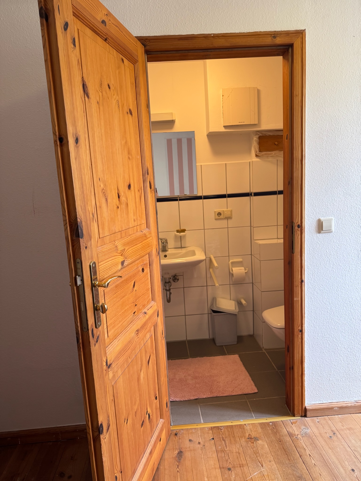 En suite bathroom